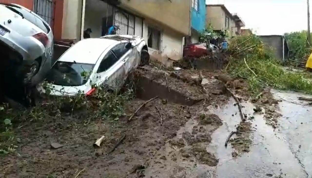 Derrumbes en El Salvador causan estragos / FOTO NICARAGUA ACTUAL