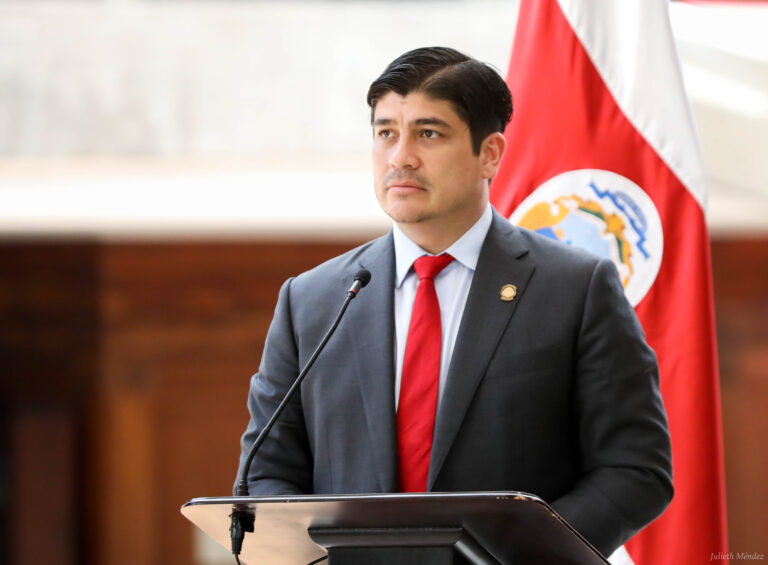 Carlos Alvarado. comparece ante la Asamblea Nacional