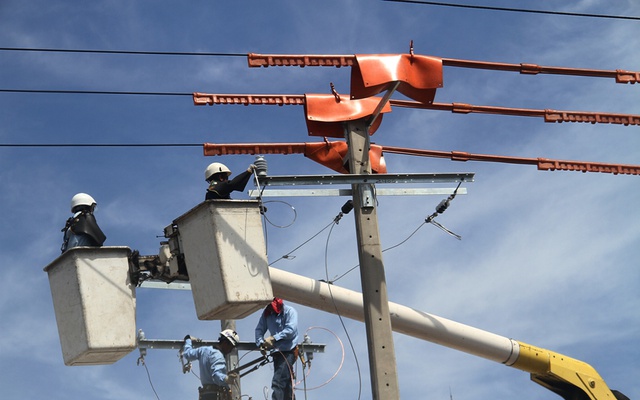Gobierno redujo en un 3% el cobro en la tarifa de la energía eléctrica Costa Rica