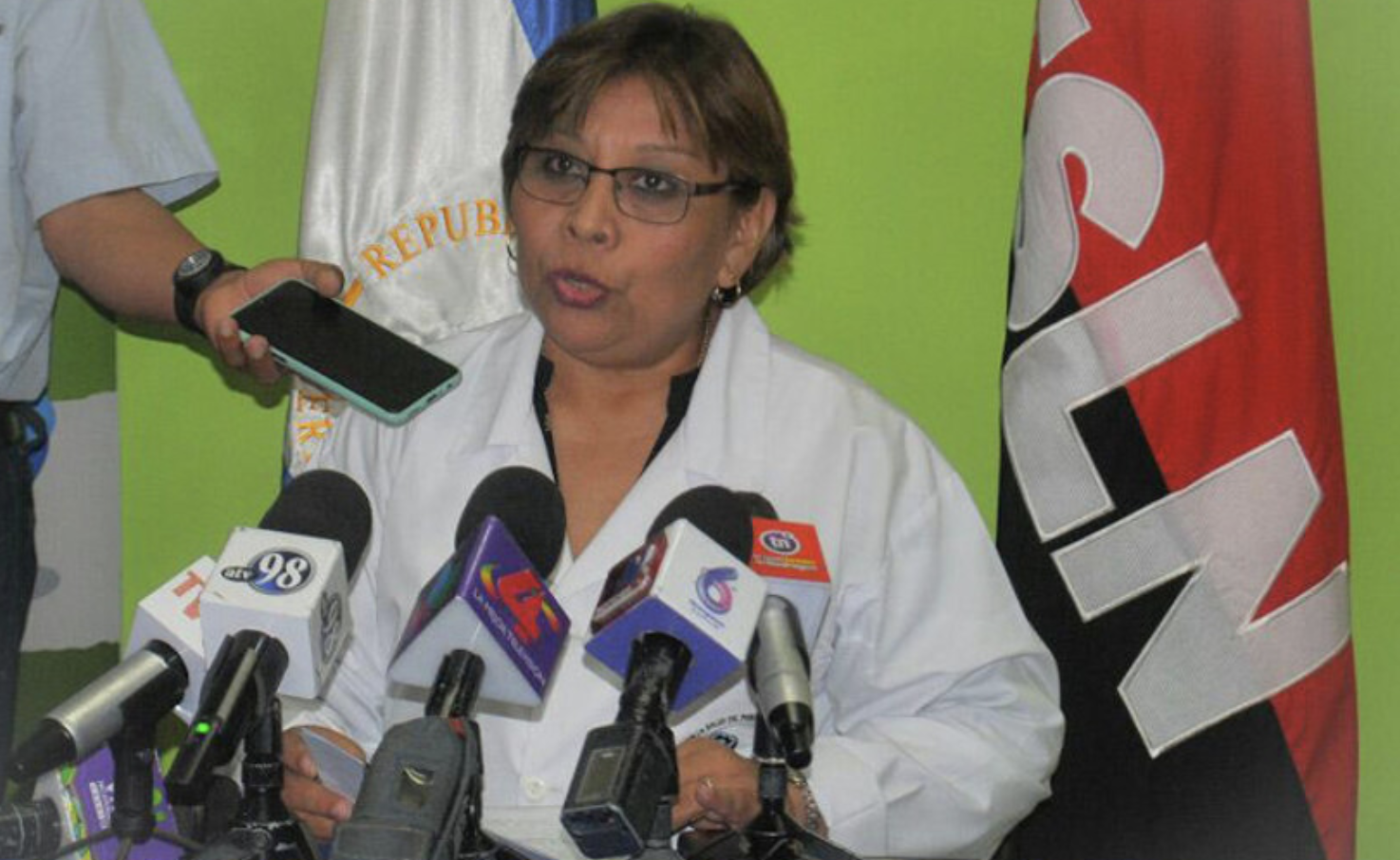 Ministra de Salud reporta 301 casos positivos y 8 fallecidos por COVID-19 en una semana