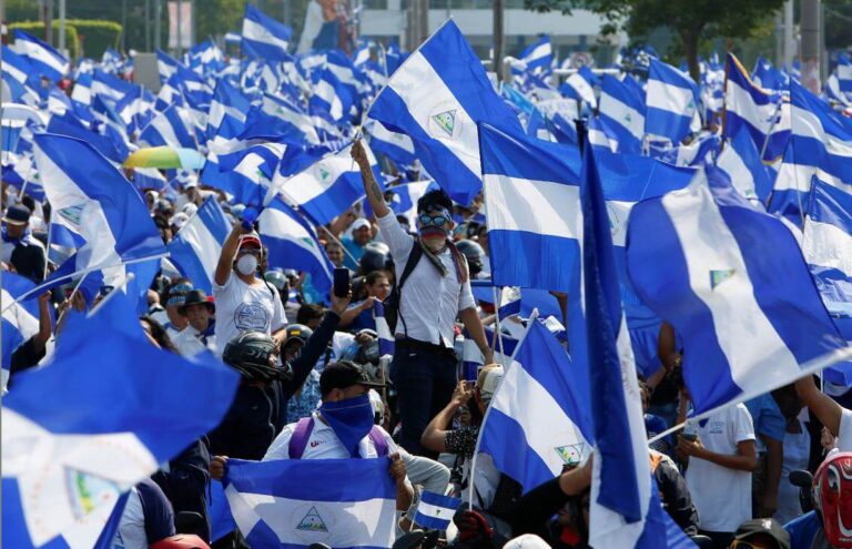 Nicaragüenses marchan contra las políticas represivas del presidente Daniel Ortega