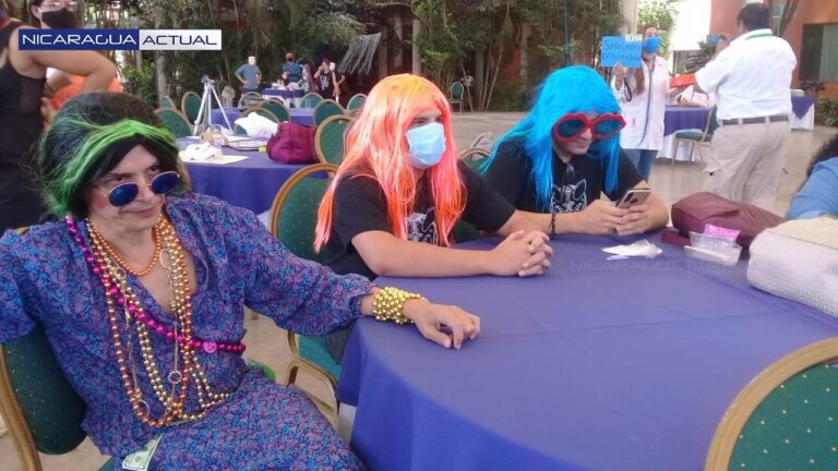 Sátira a Rosario Murillo en Marcha de la Burla