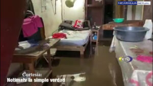 Vivienda inundada por desborde de cause en Matagalpa