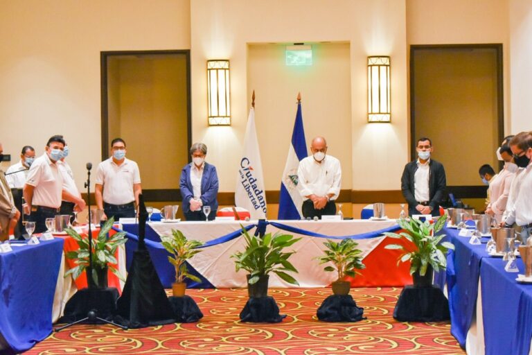 Alianza Cívica y CxL conforman bloque opositor