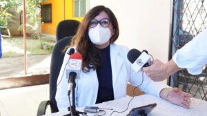 doctora, Anely Pérez Molina, secretaria de la Unidad Médica Nicaragüense. Cortesia Unidad Médica