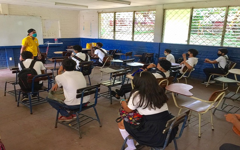 maestros nicaraguenses Nicaragua Actual