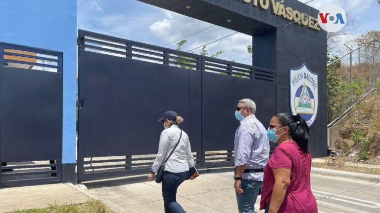 Ortega institución CPDH Familiares de personas presas políticas visitan el chipote.