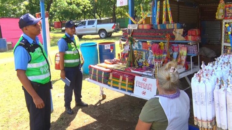 Bomberos y Minsa Plan fiestas decembrinas