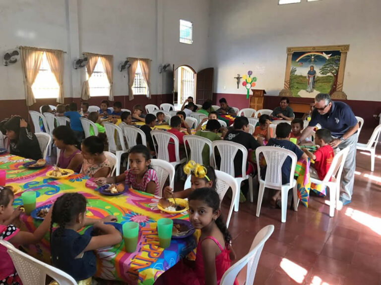 Almuerzo con un grupo de tenistas de Casa España