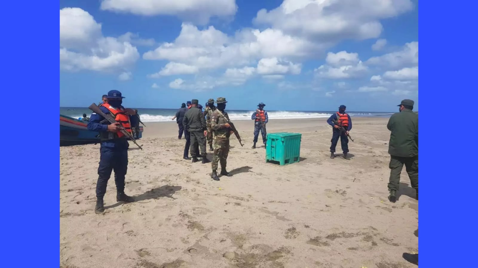 Ejército de Nicaragua al incautar más de medio millón de dólares en Tola, departamento de Rivas.2