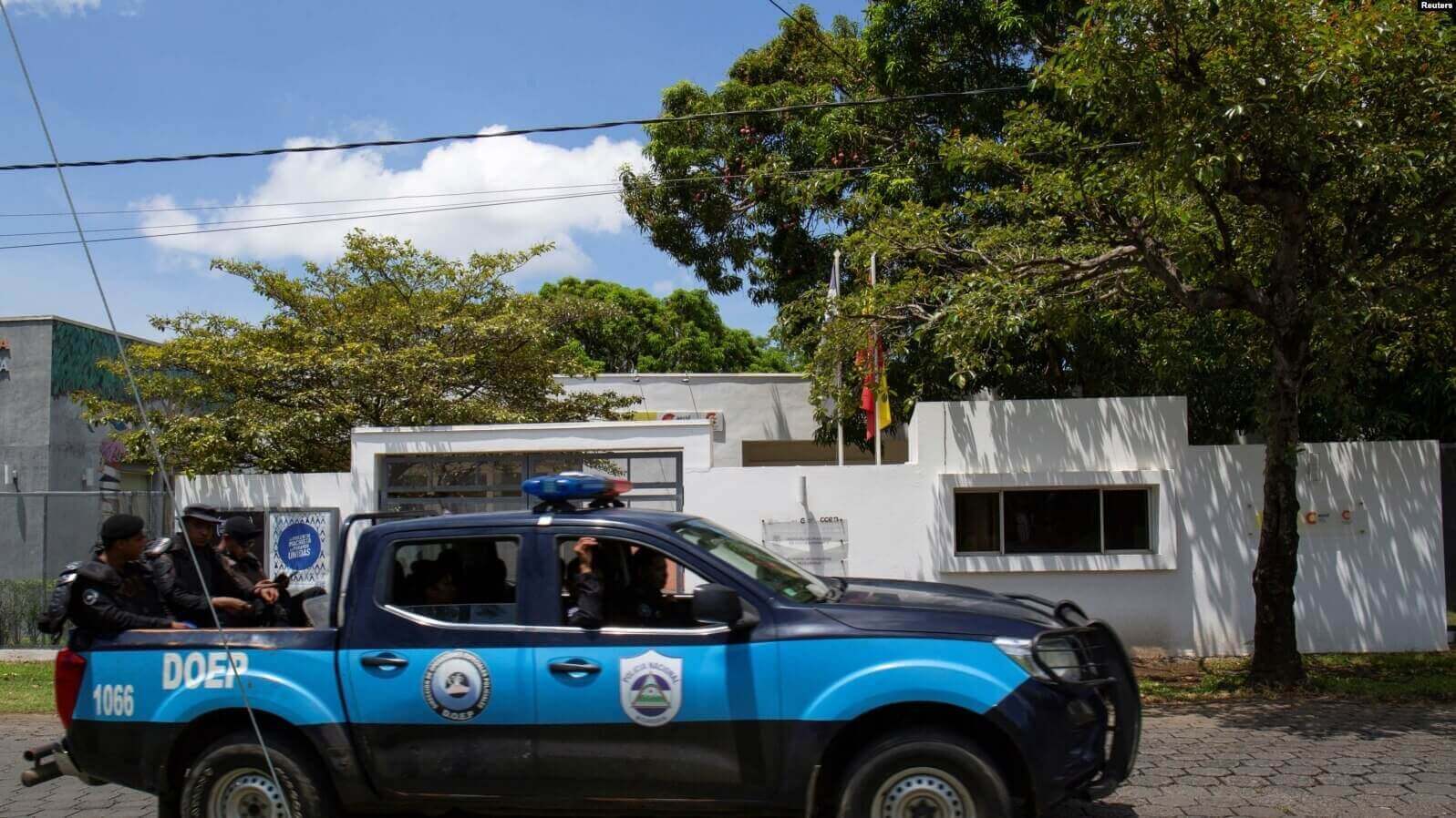 Academia Nicaragüense de la Lengua se ve cerrada en Managua tras ser ilegalizada. AFP