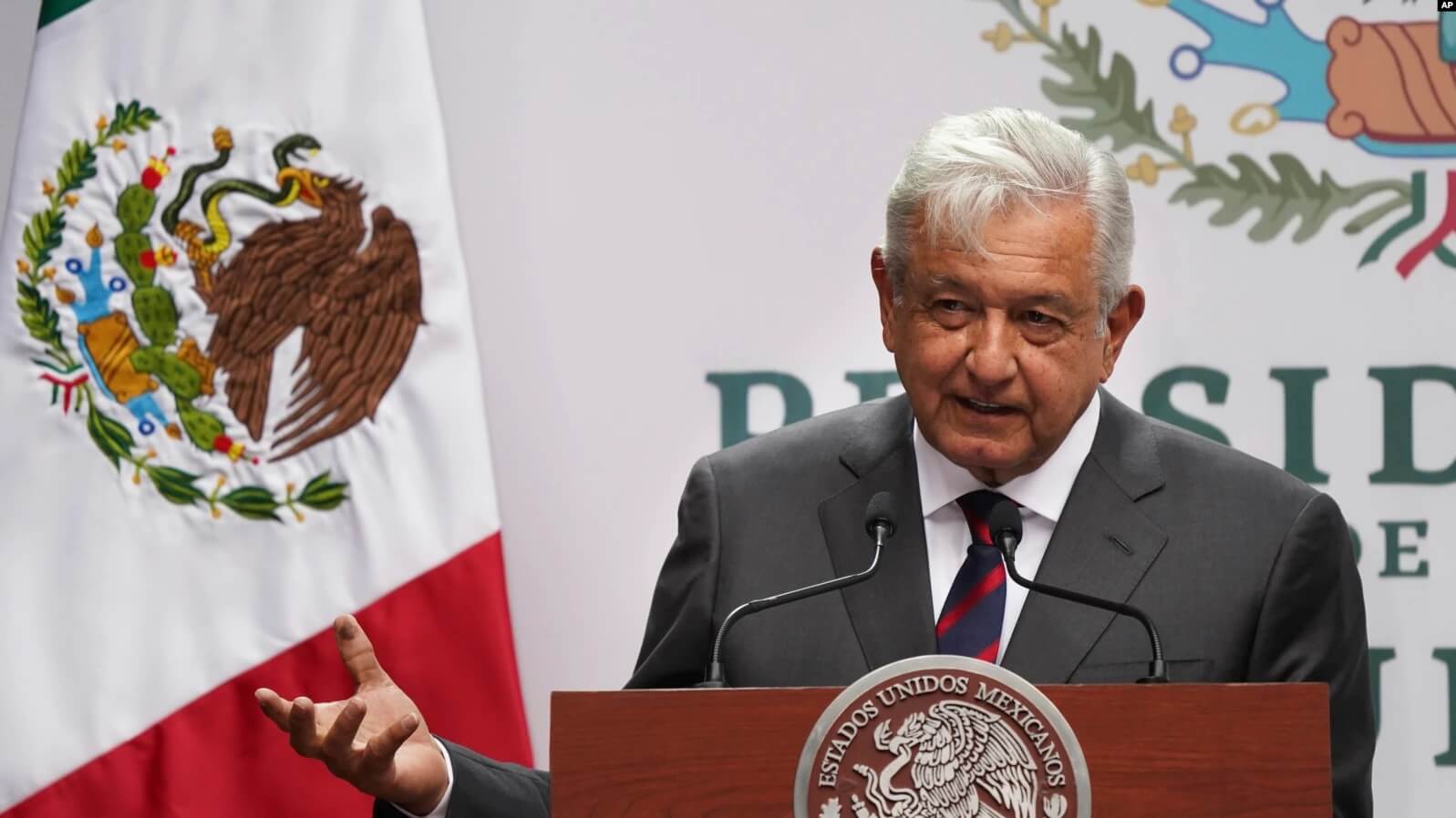 presidente de México declarado persona non grata por el congreso de Perú