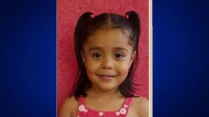 Sofía Abigail Caballero Huete, de tres años de edad, nicaragüense, desapareció junto a su madre cruzar el Río Bravo