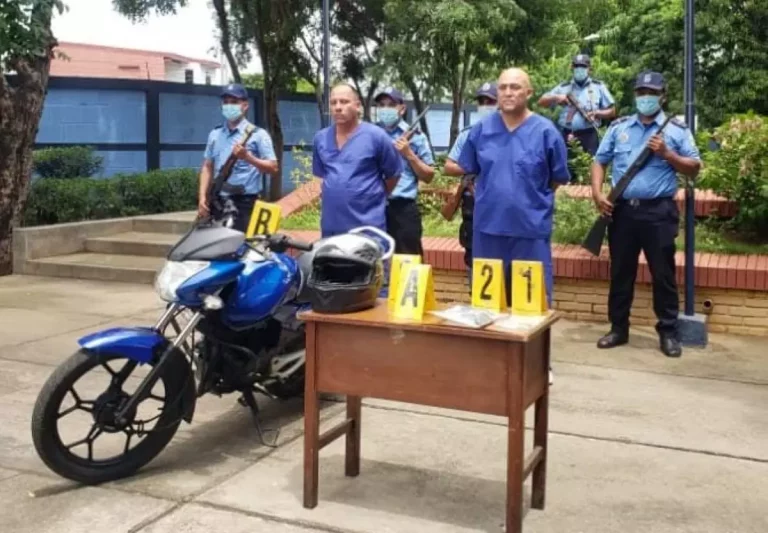 Jan Humberto Caldera Vivas y Franklin Ivan Obando Hernández capturados por asaltar sucursal de Disnorte-Dissur en Managua