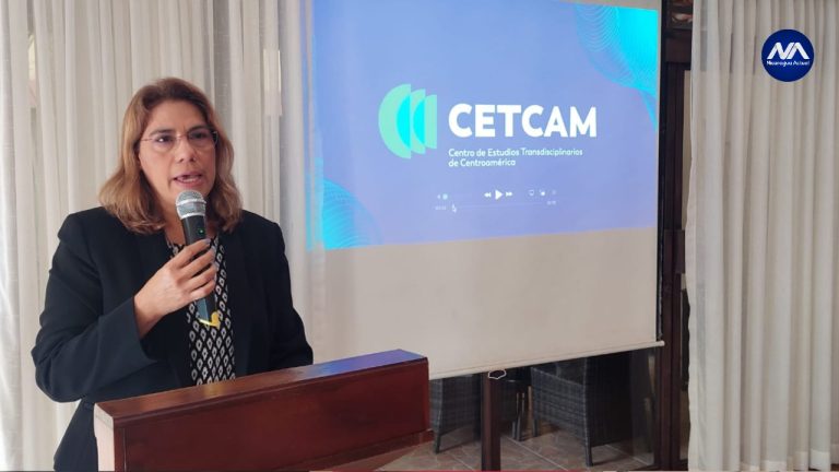 elvira cuadra directora del cetcam durante la inauguracion en costa rica