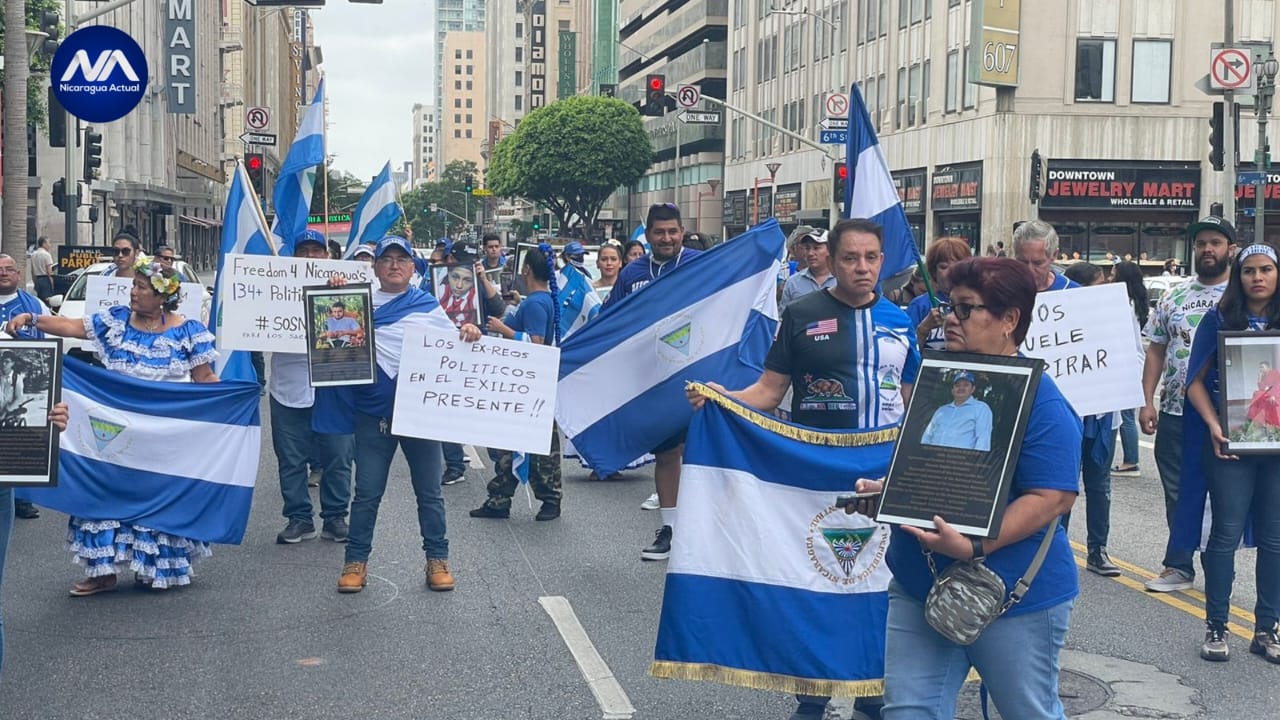 nicaraguenses marchan en los angeles estados unidos para demandar libertad para los presos politicos por la iglesia catolica y por justicia foto nicaragua actual