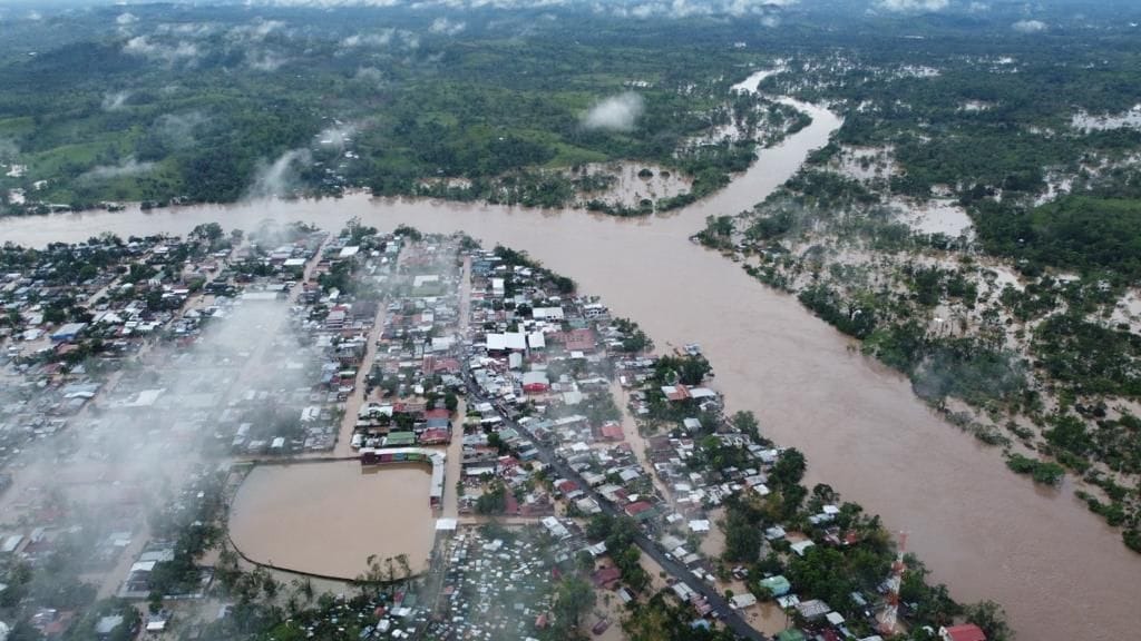 ciudad el rama por el paso del huracan julia en nicaragua