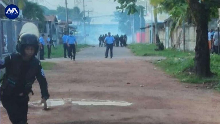 agentes de la policia sandinista reprimen y detienen a jovenes en waspan y bilwi