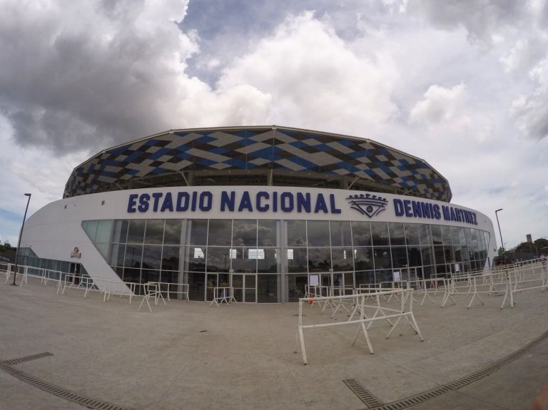 estadio nacional dennis martinez se llamara ahora estadio nacional soberania