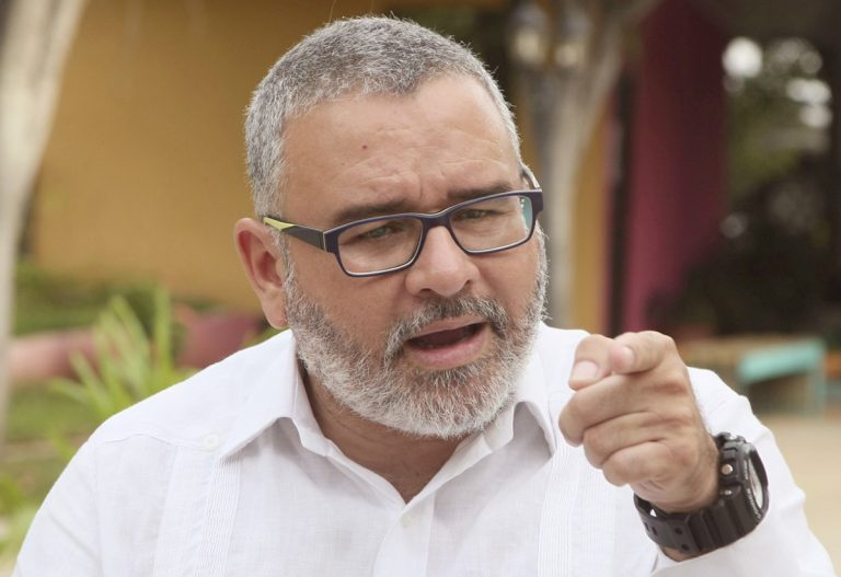 Mauricio Funes, expresidente de El Salvador, hospitalizado en Managua, su estado de salud es grave por dolencias crónicas