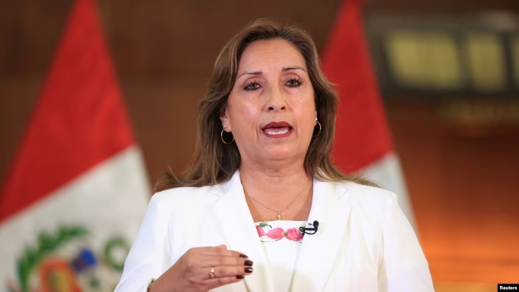 Dina Boluarte cumple 100 días de gobierno en medio de la incertidumbre en Perú