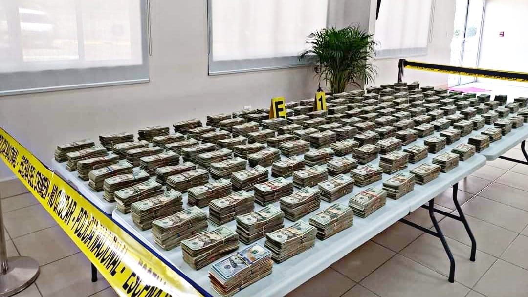 Policía incauta millonario cargamento de dólares en Río San Juan. Foto: Policía Nacional