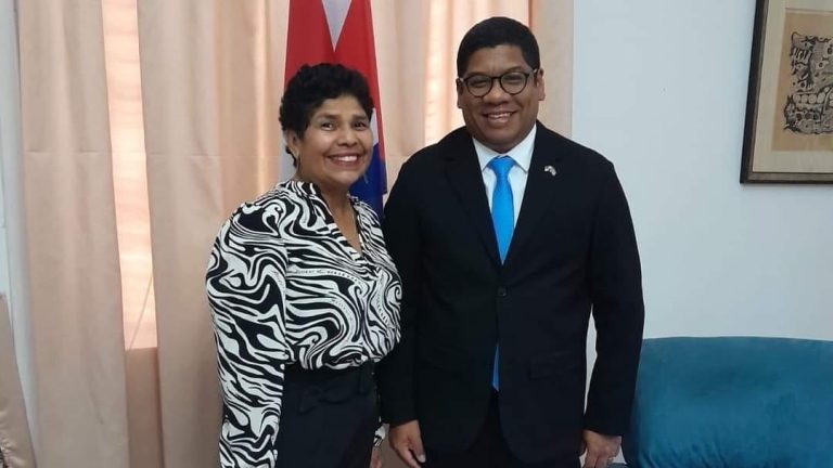 Daniel Ortega nombra Embajadora en Panamá