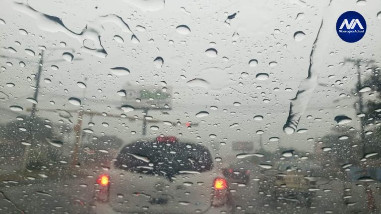 Presencia de lluvia en Managua. Foto: NA