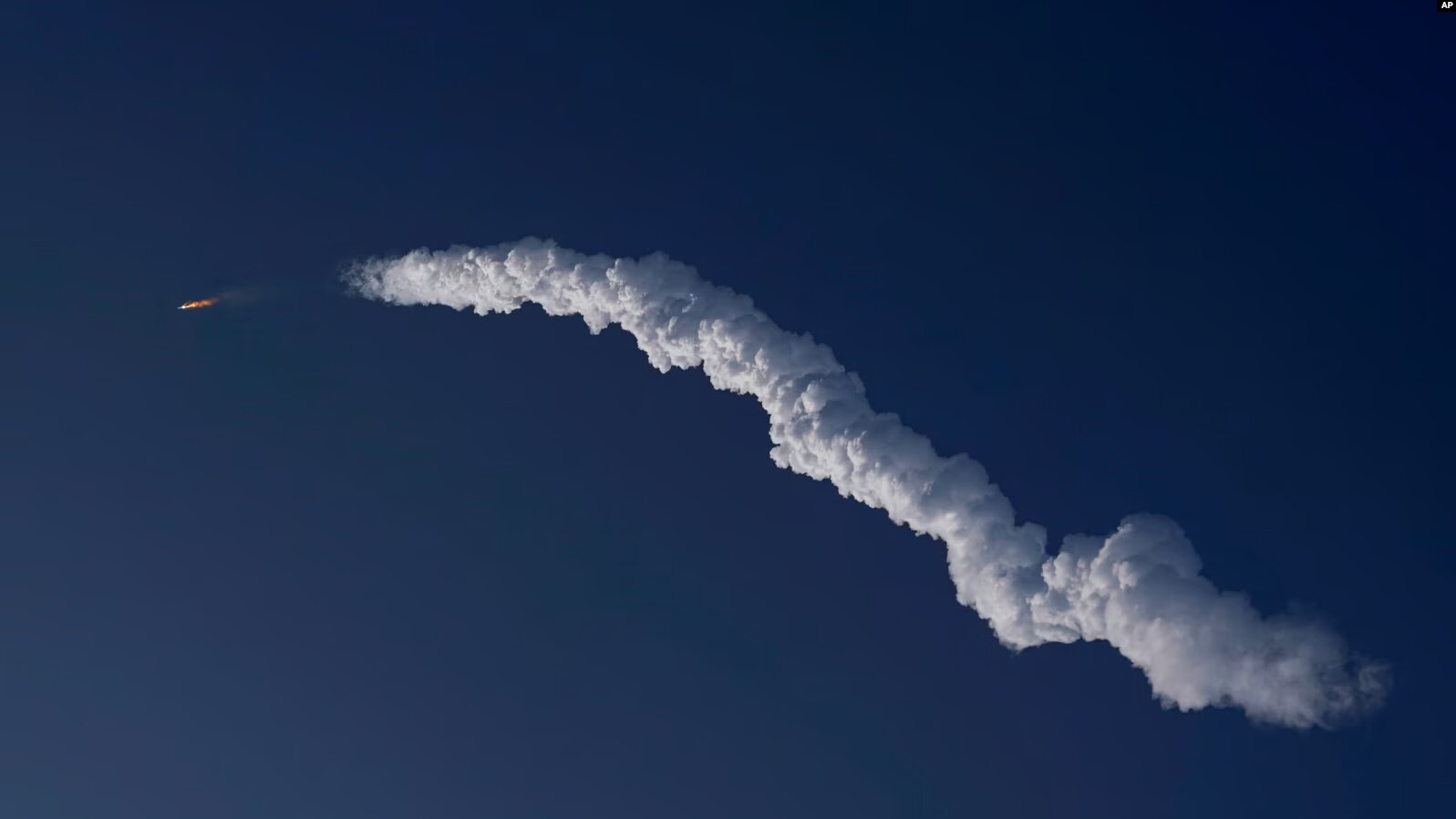 Starship de SpaceX es lanzado desde Starbase en Boca Chica, Texas, EEUU, el 20 de abril de 2023.