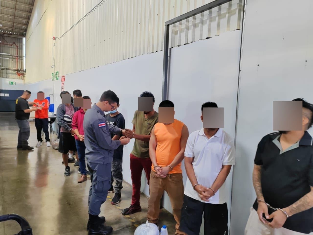 Costa Rica deporta a 40 extranjeros en mayo