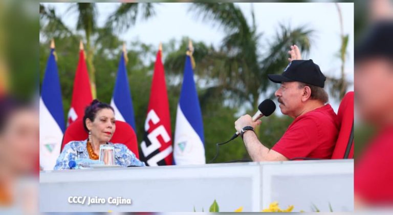 Ortega en el acto de entrega de buses rusos Foto Medio Estatal