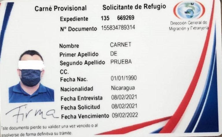 imagen de carné de solicitante de refugio
