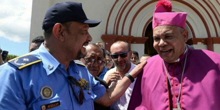 Obispo René Sándigo