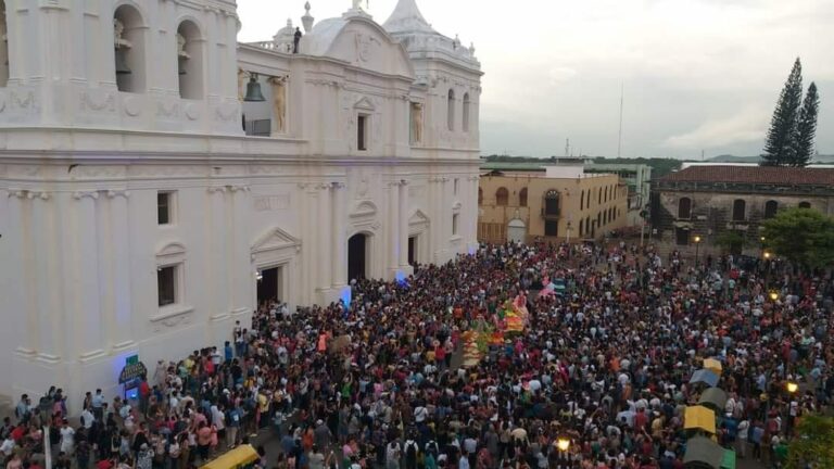 Gritería Chiquita en Leon Foto Nicaragua Actual