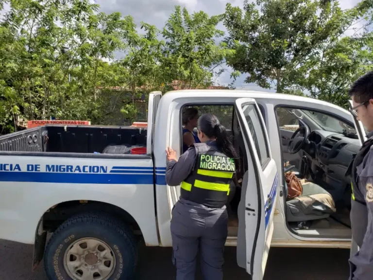 Migración de Costa Rica deporta a 323 nicaragüenses