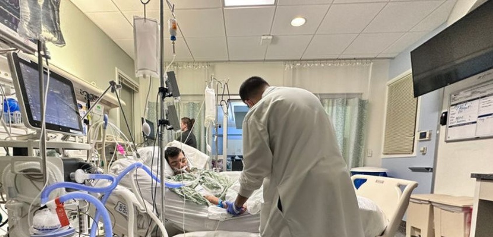 Miguelito Mora en UCI en Estados Unidos foto cortesía 100% Noticias