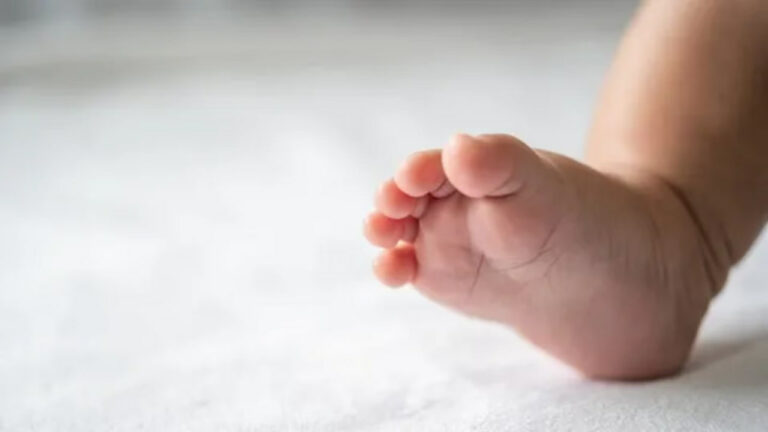 bebé es abusado sexualmente por su padrastro imagen referencial