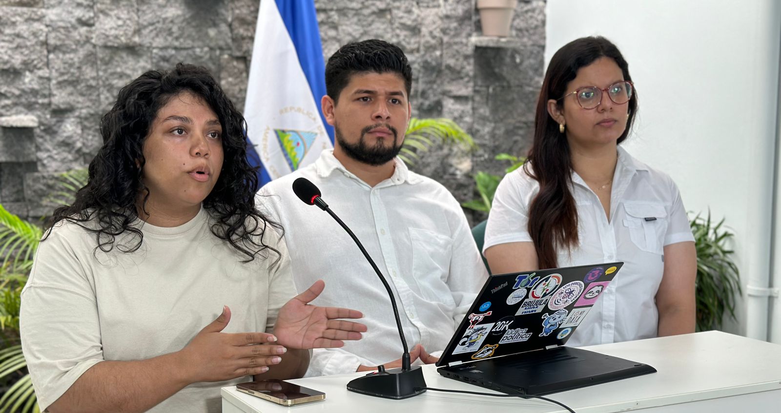 Jóvenes estudiantes y opositores denunciaron que la UCA podría ser tomada en las próximas horas. Foto: NA.