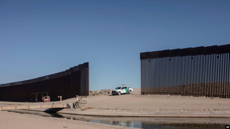 bebé migrante muere en la frontera de EE.UU. Foto VOA nicaragüenses