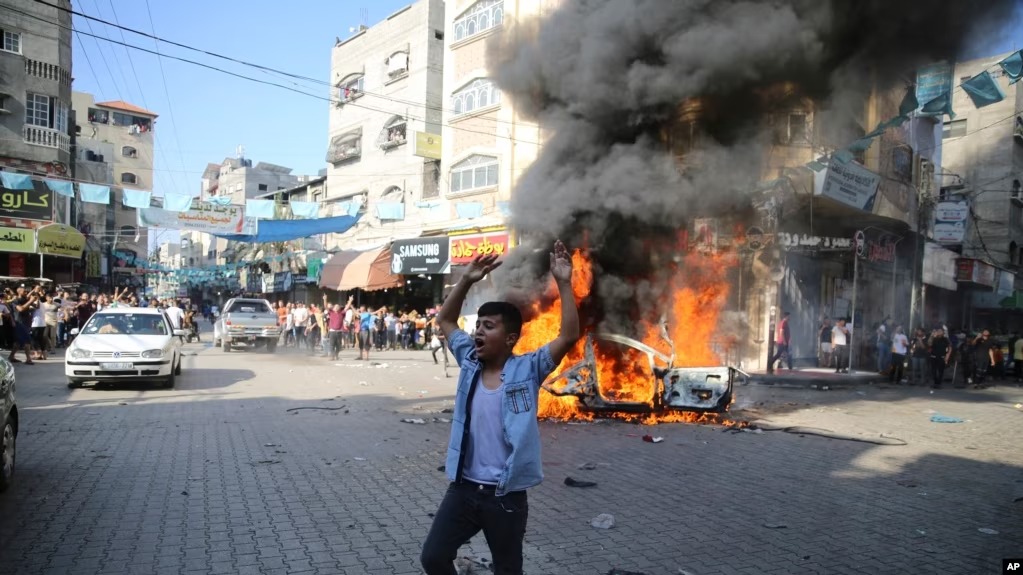 Hamas invade Israel Foto VOA