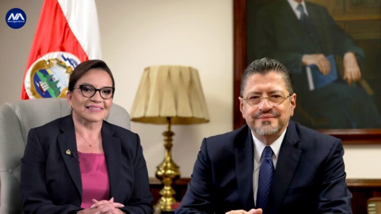 Mandatarios de Honduras y Costa Rica suprimen requisitos de visado consular mutuo. Foto: NA.