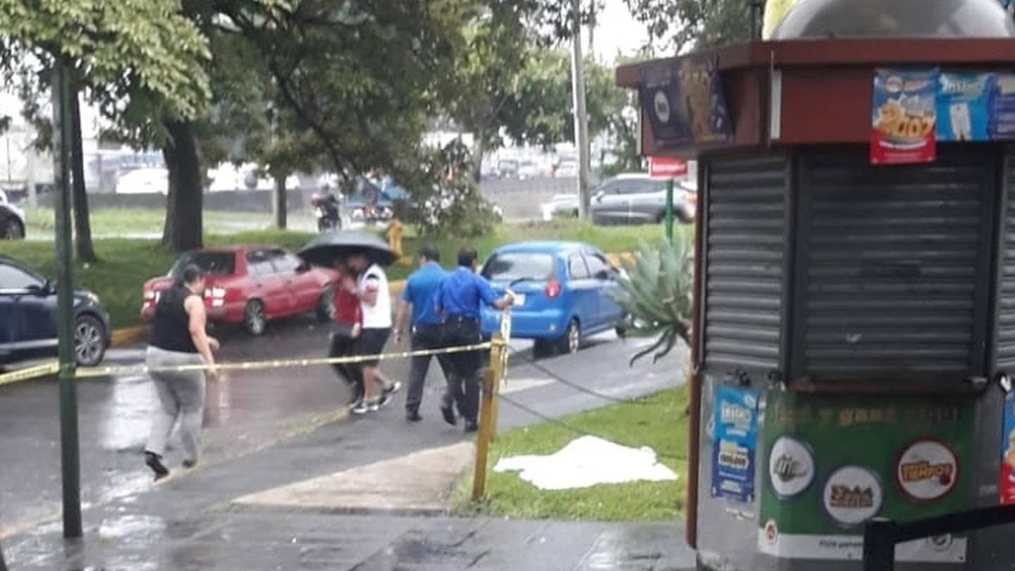 nicaragüense recibe 6 impactos de bala al salir de un hospital en Costa Rica Foto Nicaragua Actual