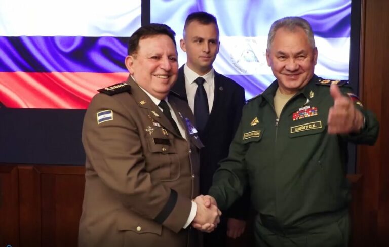 Jefe del Ejército de Nicaragua, Julio César Avilés, defiende la invasión de Rusia en Ucrania.