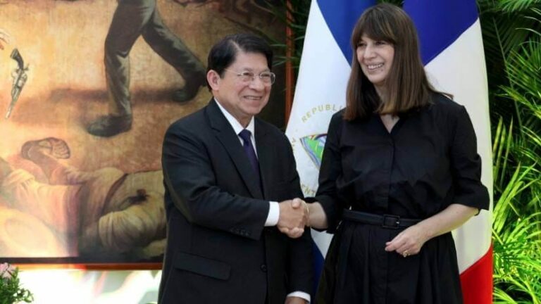 Dictadura acredita a nueva embajadora de Francia en Nicaragua y le advierte de "no injerencia". Foto: prensa oficialista.
