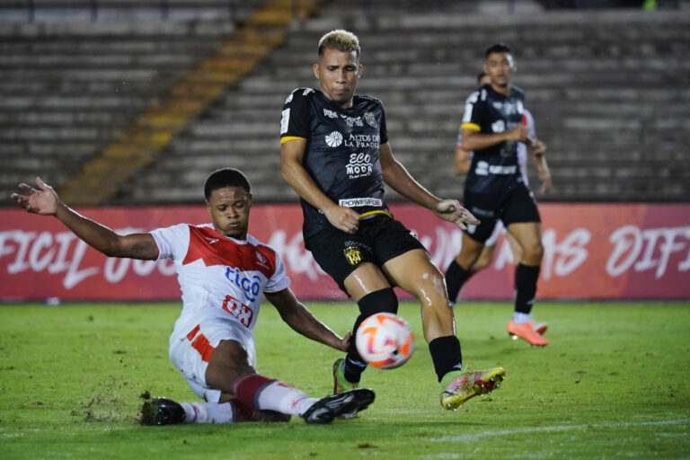 Real Estelí derrota al CAI de Panamá