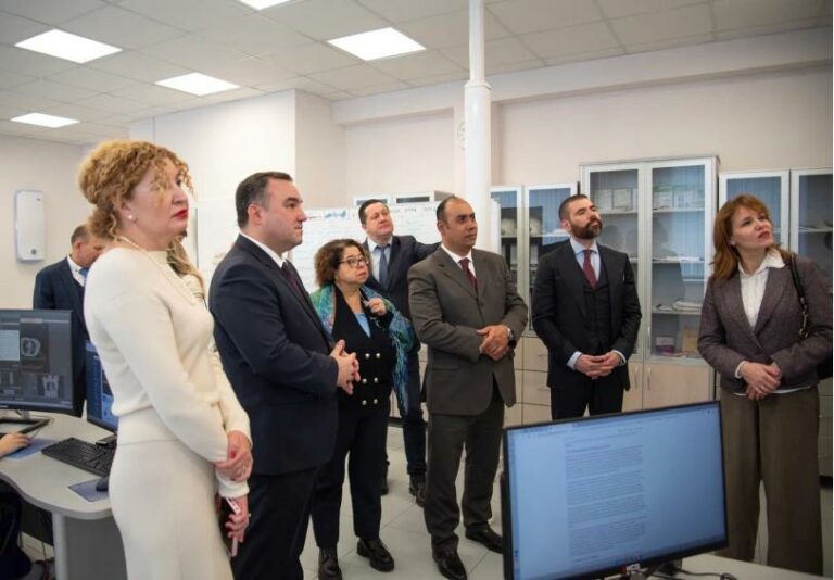 Daniel Ortega manda a su hijo LAUREANO para buscar apoyo en Rusia para crear un centro de medicina nuclear Foto Prensa Oficialista