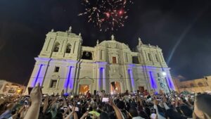 Nicaragua celebra la Gritería en medio de persecución y asedio a la iglesia católica.