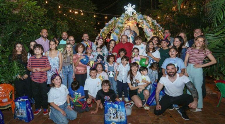 La familia dictatorial celebró la tradicional purísima en completa exclusividad, alejados del pueblo y en constante ataque a líderes de la iglesia católica