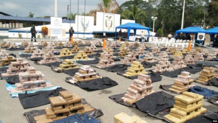 ARCHIVO - Ecuador libra también una guerra contra cárteles de la droga y del crimen organizado transnacional que han generado olas de violencia en el país creando una grave percepción en inseguridad ciudadana.