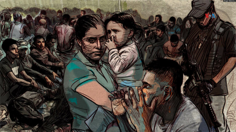 ARCHIVO - Los más de 700 migrantes descubiertos por las autoridades mexicanas en un almacen abandonado, procedentes de Centroamérica y otros países sudamericanos, eran conducidos por una banda de tráfico humano en ruta hacia Estados Unidos.